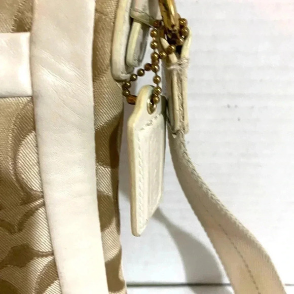 Coach vintage CC signature print canvas crossbody handbag - Picture 7 of 9